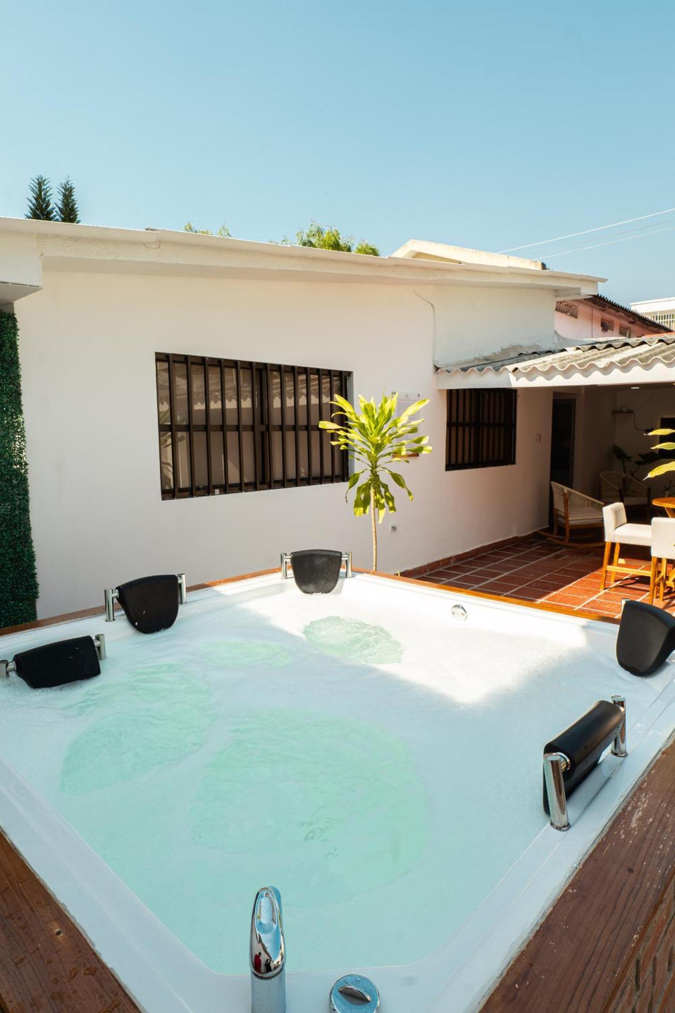 Casa Mishka Boutique #104 Nuevo